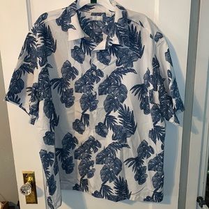 Café Luna button up Dress shirt